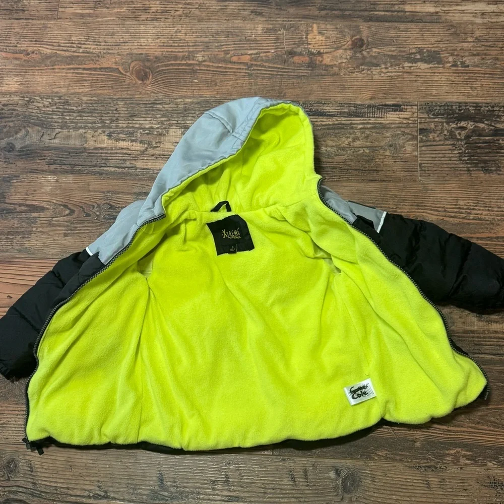 Boys size 5 iXtreme Outfitters Puffer Jacket, Neon Yellow Fleece Interior